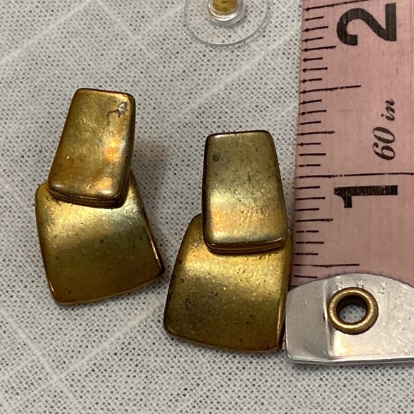 5/$10❤️❤️❤️Vintage 80s Patina Metal dangling Earrings w new backings! - Picture 4 of 4